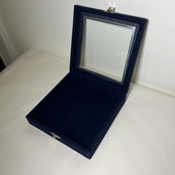 BLUE gift box jewelry display box - Picture 7 of 12